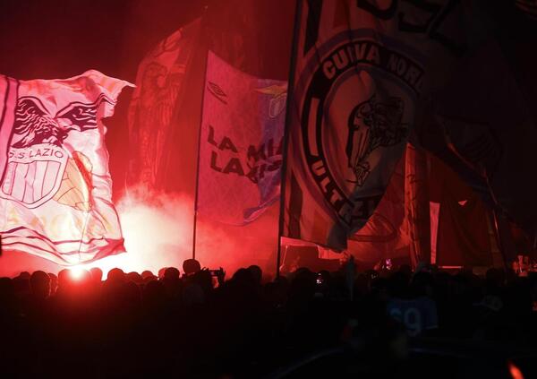 La rivolta senza fine dei tifosi della Lazio. E l&rsquo;accusa della curva Nord &egrave; pesante: il club di Lotito avrebbe gonfiato il numero di biglietti venduti per la partita con l&rsquo;Atalanta 