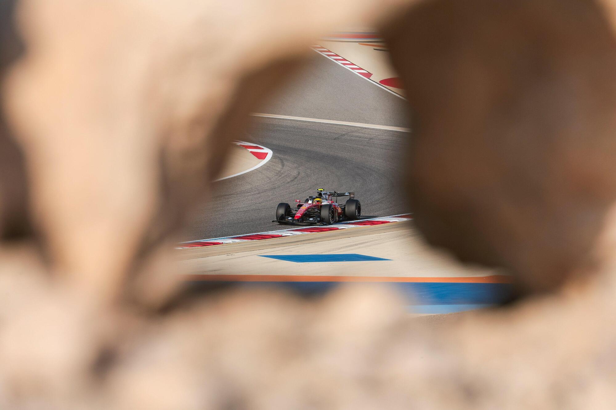 Lewis Hamilton Ferrari Bahrain