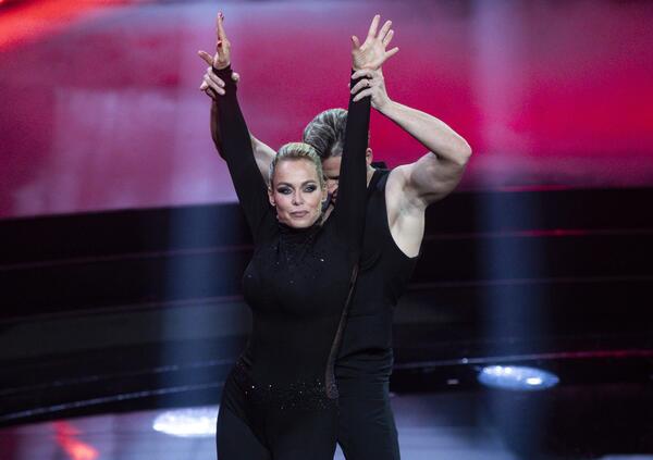 L'Uragano di Presta non ferma Sonia Bruganelli: lavora all'esordio da conduttrice tv (di uno show culturale. Con Angelo Madonia coreografo?)