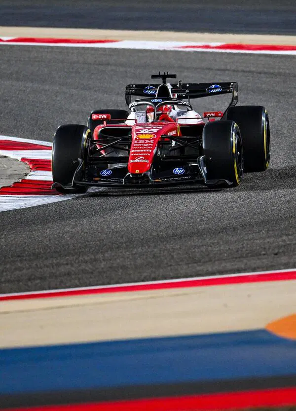 Il miglior tempo di Leclerc e Ferrari in Bahrain? Ha gasato, ma non significa niente. E sulla nuova Formula 1 ha ragione (in parte) Stefano Domenicali