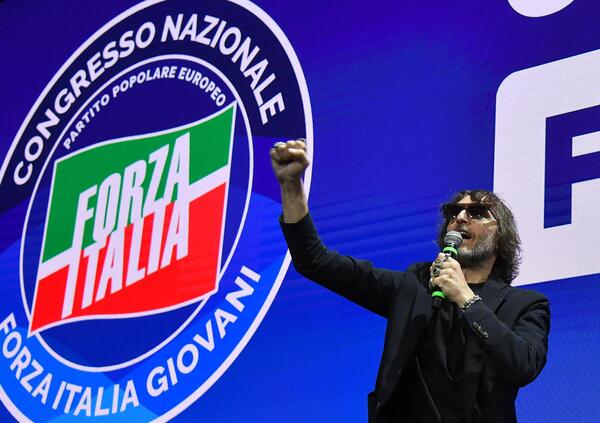 Sentito Cruciani sul poliziotto che ha sparato a Rogoredo? Quando il rigore conta pi&ugrave; della propaganda