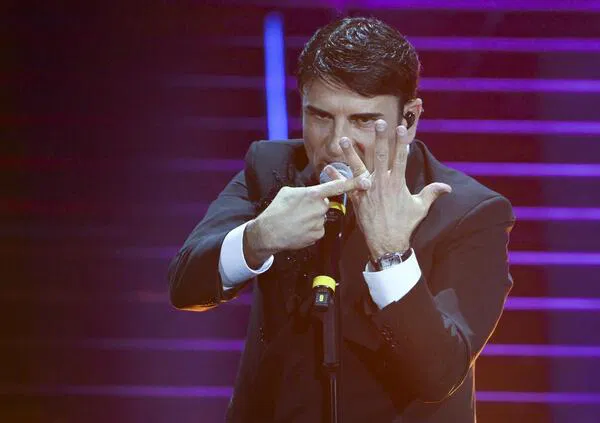 Sanremo 2026, Sal Da Vinci acclamato da tutti e virale, ma perch&eacute; non &egrave; tra i primi 5 in classifica a Sanremo? C&rsquo;&egrave; aria di complotto (come con Geolier). Ecco cosa dicono i giornalisti in Sala Stampa