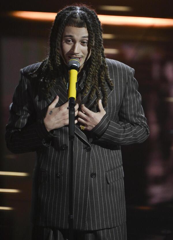 A Sanremo Sayf &egrave; come Rino Gaetano, e la sua &ldquo;Tu mi piaci&rdquo; &egrave; una supposta all'Italia delle contraddizioni