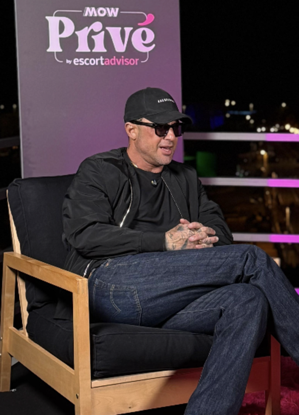 Abbiamo parlato di sesso, amore e libert&agrave; con Fabrizio Corona a Sanremo. Comincia cos&igrave; la nuova stagione di MOW Priv&eacute;, il videocast in cui facciamo ci&ograve; che ci piace: rompere i tab&ugrave;