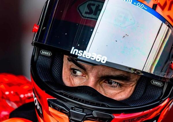 &ldquo;Io non piangio!&rdquo; &Egrave; ancora lo stile Marc Marquez: una frecciata (a chi?), un applauso e un &ldquo;a domani&rdquo;