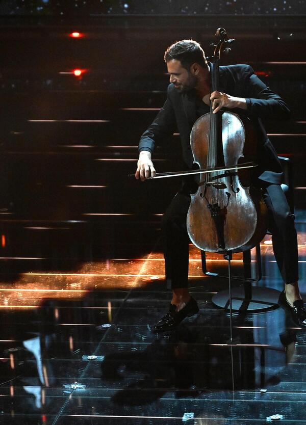 Il trio Fedez (rap), Masini (pop) e Hauser (musica classica) era la ricetta perfetta per la serata delle cover Sanremo 2026, allora cos&rsquo;&egrave; andato storto? 