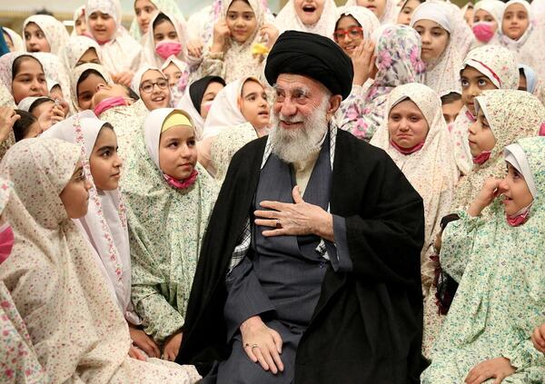 Ma ora che Khamenei &egrave; morto chi comanda in Iran? 