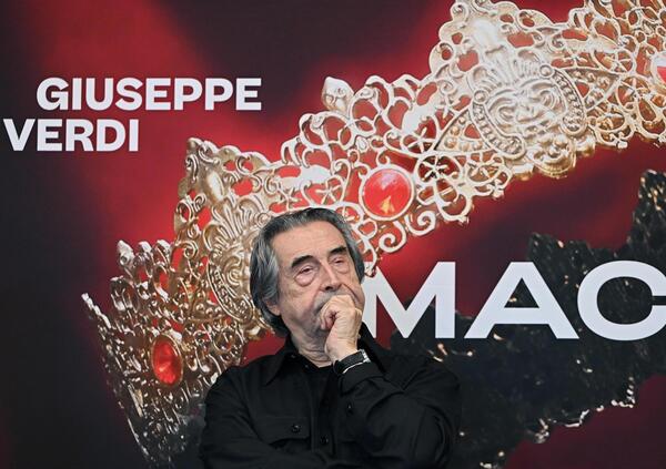 Il figlio di Riccardo Muti finisce nella guerra contro Beatrice Venezi al Teatro La Fenice. La bomba degli orchestrali: &ldquo;90 mila euro per tre anni&rdquo;. E poi quello strano contratto tra Fondazione e un&rsquo;altra agenzia (indovinate di chi?)