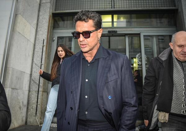 Corona a Falsissimo scarica Vannacci dopo la telefonata per farlo entrare nel partito? Parla Adinolfi: &ldquo;Far&ograve; io da mediatore, ma se continueranno a essere incompatibili dovr&ograve; sceglierne solo uno&rdquo;