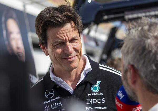 McLaren-Mercedes, a Melbourne arrivano i primi (veri) segnali del 2026? La pista parla chiaro, la classifica del venerd&igrave; e Toto Wolff meno