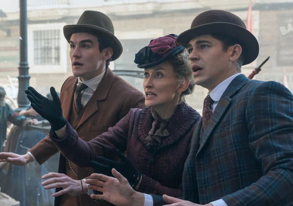 Guy Ritchie, si pu&ograve; essere scorretti in doppiopetto? Young Sherlock &egrave; la serie Amazon Prime Video che dovete vedere. E la sfida con Netflix &egrave; tutta inglese