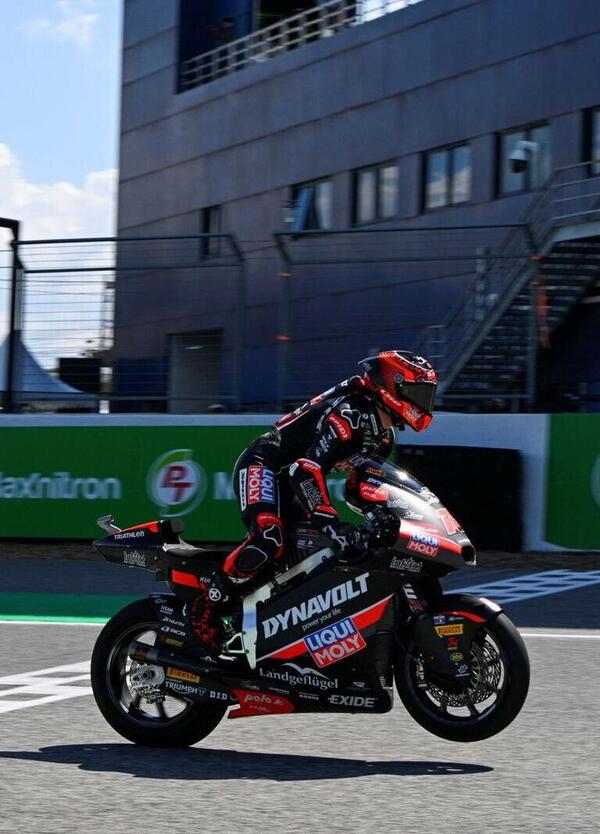 &ldquo;Met&agrave; punti per tutti&rdquo;: la Moto2 &egrave; appena cominciata e hanno gi&agrave; fatto un casino