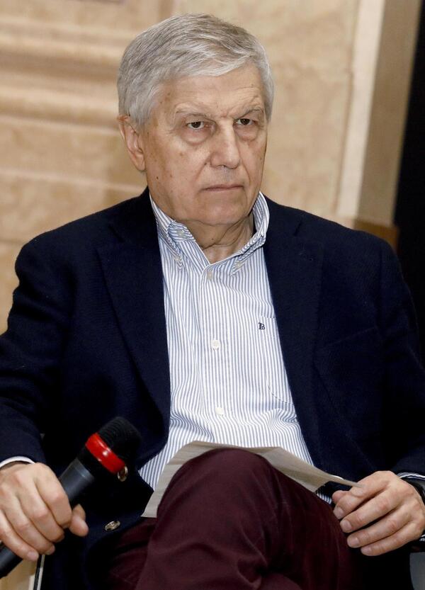 Aldo Grasso distrugge la Rai (o tutta la tv?) da Fazio: &ldquo;Il servizio pubblico non esiste pi&ugrave;&rdquo;