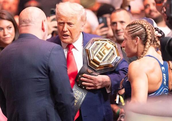 Ormai alla Casa Bianca la politica non conta pi&ugrave;: da Donald Trump si fanno le mma. L&rsquo;evento della Ufc (dell&rsquo;amico Dana White) che trasforma la dimora del Presidente nell&rsquo;ottagono &egrave; un fallimento annunciato