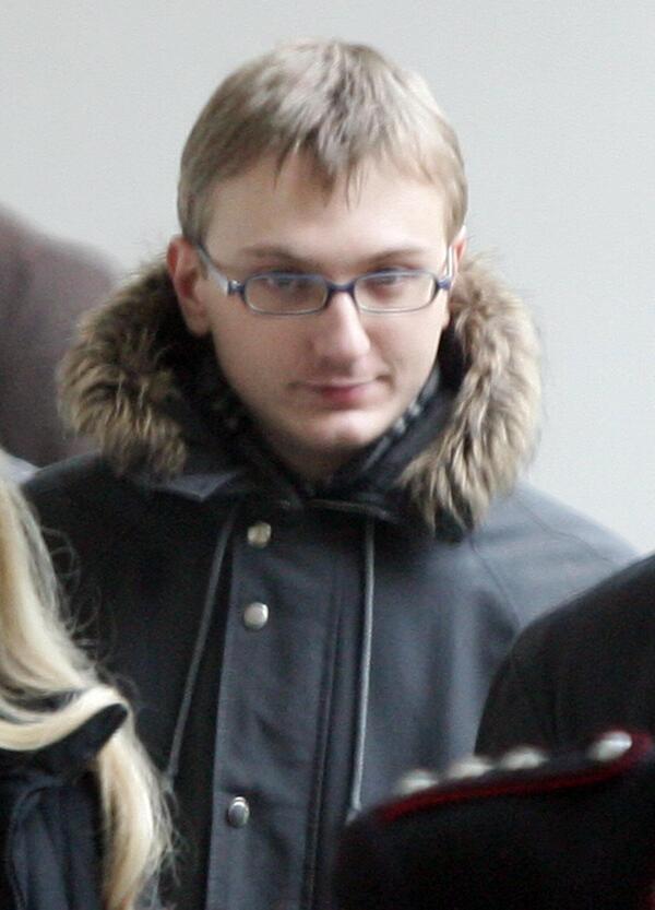 Delitto di Garlasco: la &ldquo;cartella militare&rdquo; di Alberto Stasi? Di &ldquo;raccapricciante&rdquo; c&rsquo;&egrave; solo il giannizzerismo (e la querelite)