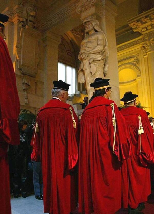 I premi Oscar per il referendum sulla giustizia: da Gratteri che minaccia Il Foglio (miglior sceneggiatura) a Meloni come Michael B Jordan nel ruolo di premier e populista. E la statuetta per la miglior canzone va&hellip; 