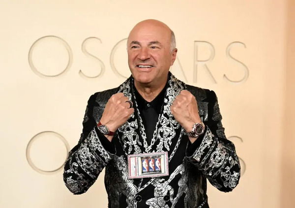 Mamma, che cattivo gusto: Dal Rolex 1908 per Di Caprio al Boyfriend di Pedro Pascal, il vero dramma della notte degli oscar sono gli orologi di  Kevin O'Leary