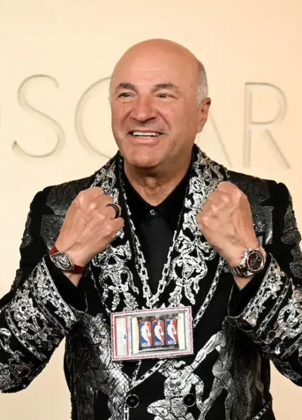 Mamma, che cattivo gusto: Dal Rolex 1908 per Di Caprio al Boyfriend di Pedro Pascal, il vero dramma della notte degli oscar sono gli orologi di  Kevin O'Leary