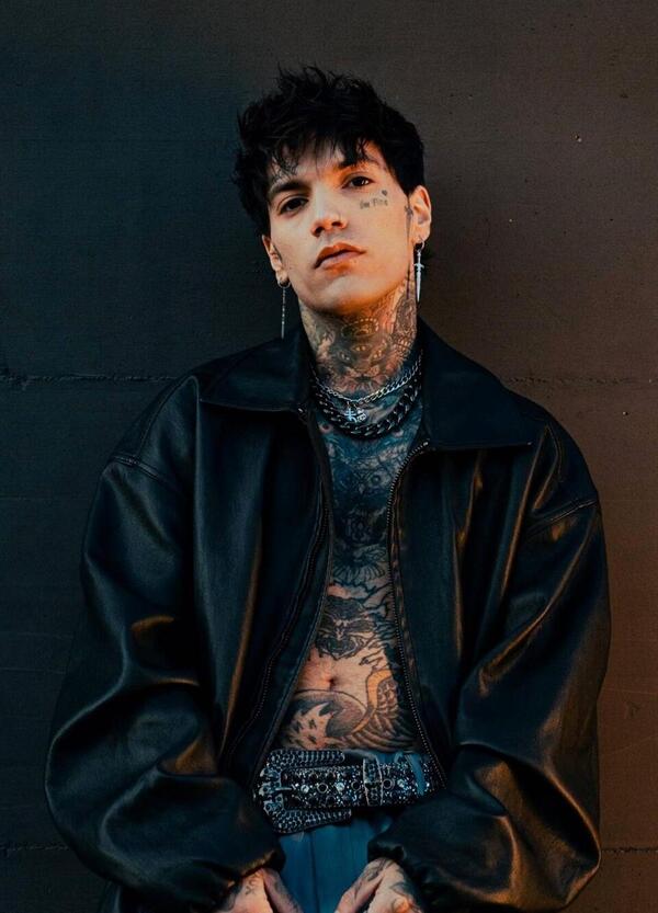 GionnyScandal al &ldquo;Grande Fratello VIP&rdquo;? Da &ldquo;Le Iene&rdquo; a &ldquo;Verissimo&rdquo;, se li &egrave; fatti tutti, ma ha ancora senso definirlo un rapper?