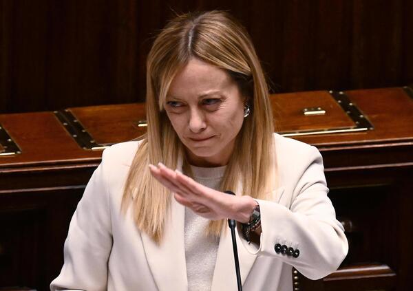Il referendum va a benzina? A due giorni dal voto sulla separazione delle carriere Giorgia Meloni si accorge del prezzo del carburante e taglia le accise (ma tu guarda il caso)