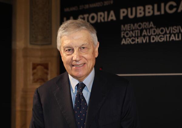 Aldo Grasso distrugge il Grande Fratello Vip: "Monumento all'inerzia televisiva, serve solo per commentare su X e nei talk". Ilary Blasi? "Come in un mercato rionale"