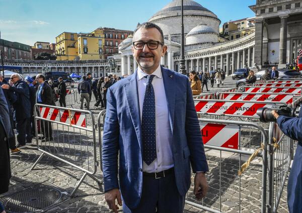 Ma davvero Andrea Delmastro faceva &ldquo;affari con un imprenditore condannato per mafia&rdquo;? Le &ldquo;5 Forchette&rdquo; e il legame con il clan Senese