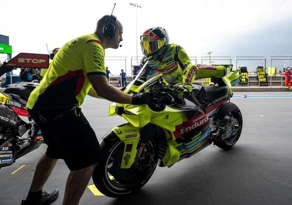 Sensacional pole-samba do Brasil: nel crashodromo di Goiania, Di Giannantonio e Bezzecchi davanti al solito Marc Marquez. Male Bagnaia&hellip;