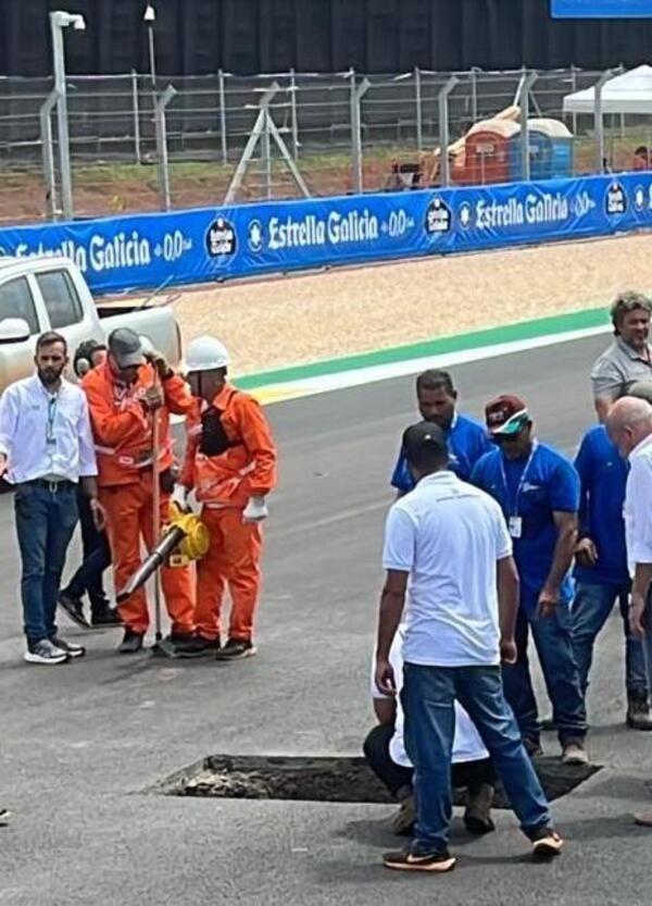 Signori, siamo alla follia: a Goiania si &egrave; aperta una voragine sul rettilineo, Sprint della MotoGP a rischio. Saltano Moto2 e Moto3