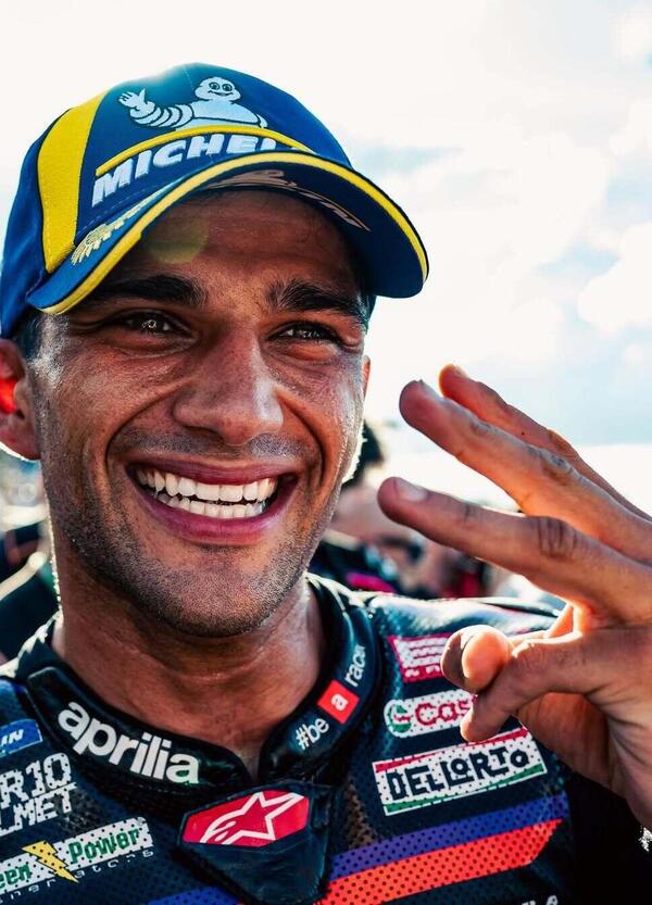 Nelle lacrime di Jorge Mart&igrave;n dopo il podio di Goiania