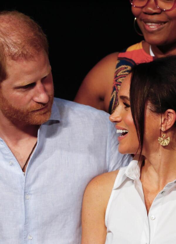 Meghan e Harry, trovatevi un lavoro: &egrave; in arrivo un'altra serie flop su Netflix. I due reucci ci interessano solo quando sparlano dei Windsor (e i prossimi sono Brooklyn Beckham e moglie)