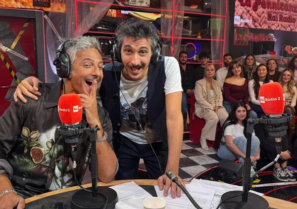 Fiorello percula la Rai che manda in onda la puntata sbagliata de La Mattinanza: "Ho chiamato chiunque per avvisare, mi hanno detto che mandavano un fax"