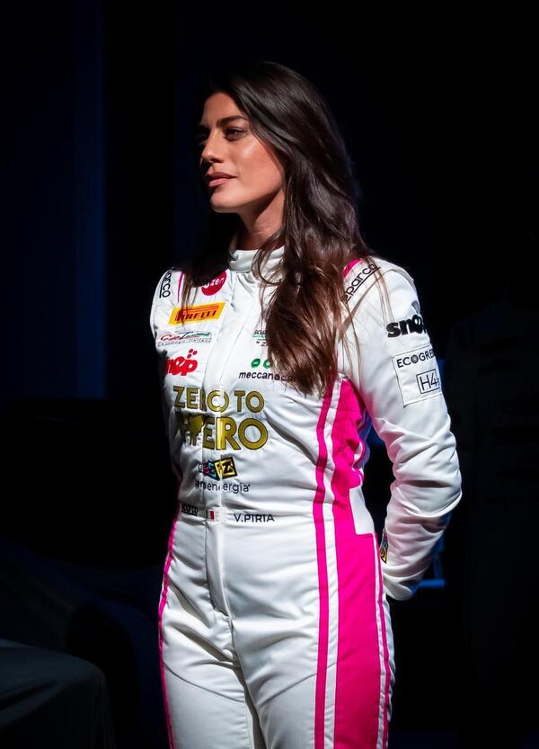 Sky is not the limit! Vicky Piria torna a correre con Ferrari nel Campionato Italiano GT Sprint