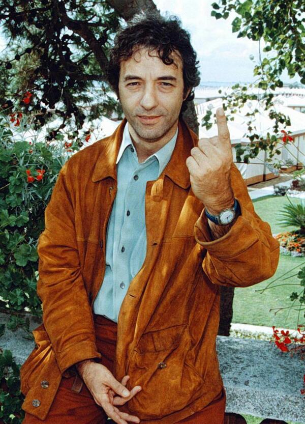 David Riondino &egrave; morto e la Rai gli ha fatto un torto. Addio all&rsquo;artista che tra dialetto e tradizione ha fatto cultura in Italia senza piegarsi ai potenti del momendo