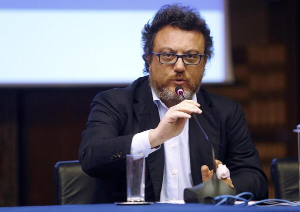 La resa dei conti in Forza Italia passa da Repubblica: Mario Orfeo punta il TG5 ed ecco perch&eacute; Giorgio Mul&egrave; (ascoltatissimo ora da Marina) viene prima attaccato e poi ignorato