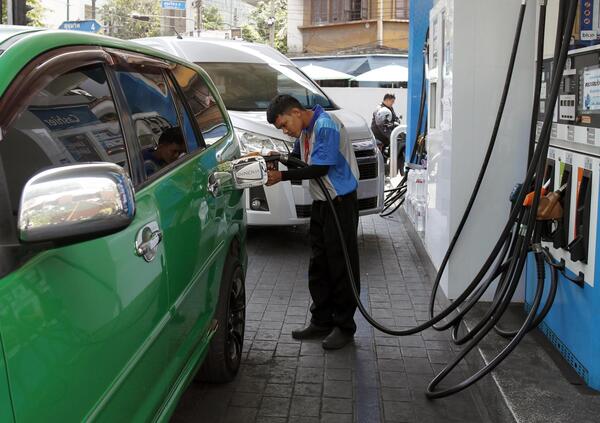 Ma a noi, dello Stretto di Hormuz, ce ne frega davvero qualcosa? Tutto quello che non vi dicono sulla crisi energetica: chi sta vincendo (non Trump), il peso del petrolio iraniano e i &ldquo;falsi problemi&rdquo; dell'Italia