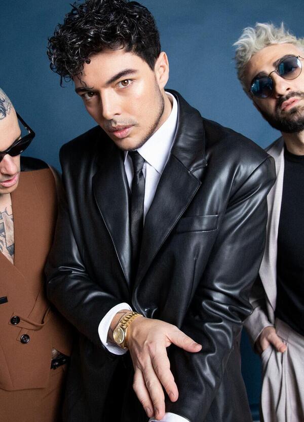 I The Kolors si danno al soft por*? Esce &ldquo;Rolling Stones&rdquo; e il videoclip con Eva Henger e Gianni Celeste