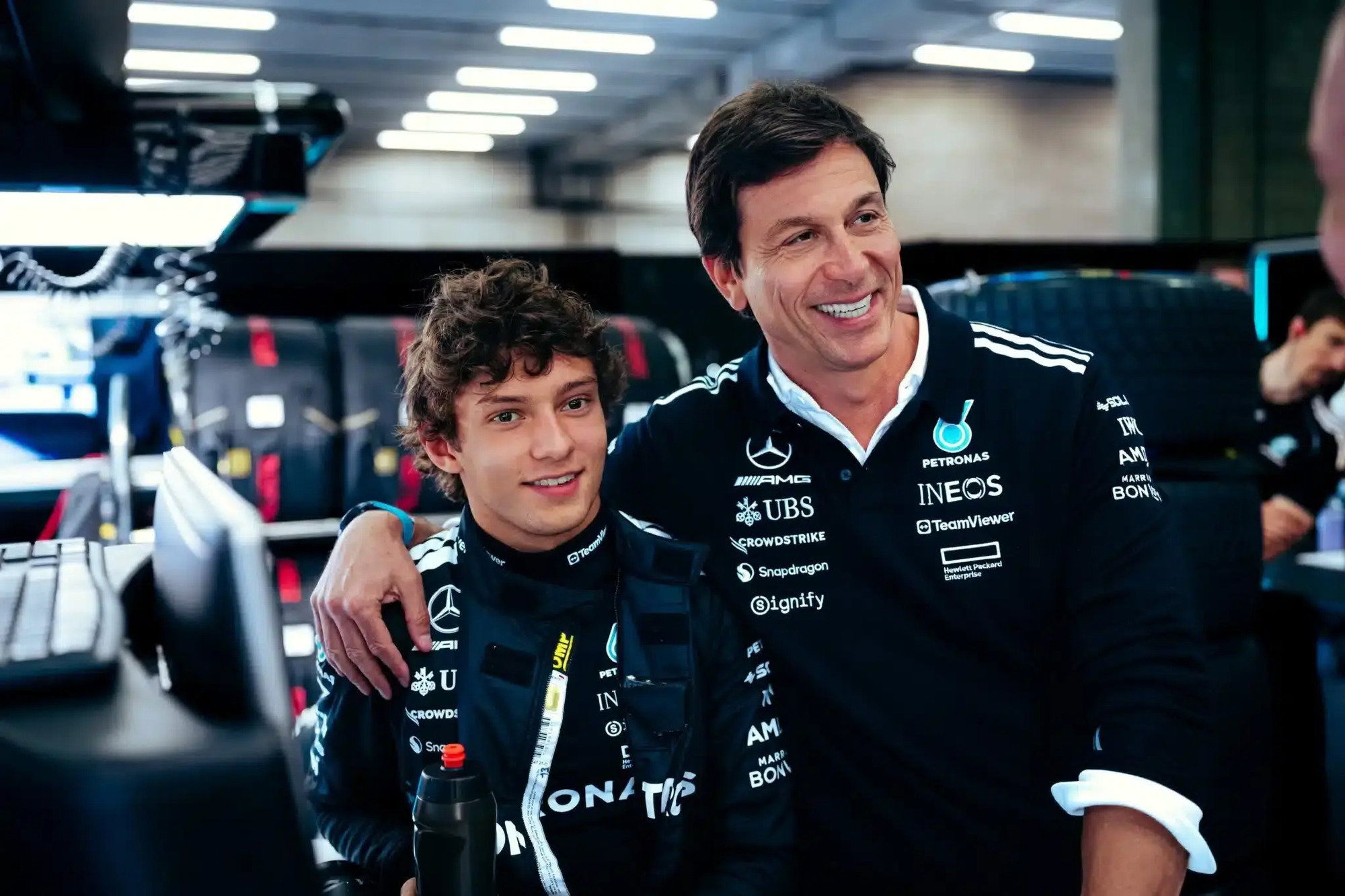 Kimi Antonelli Toto Wolff Mercedes