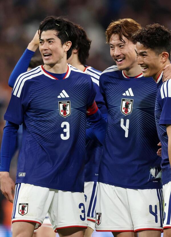 Altro che Italia, ai prossimi Mondiali tifate Giappone. Gioca di prima, calcio champagne e ha gi&agrave; battuto Brasile e Inghilterra (a Wembley): ecco chi sono i nuovi fenomeni