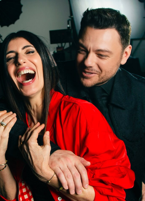 A Giorgia e Tiziano Ferro basta pochissimo per essere &ldquo;Superstar&rdquo; e con il nuovo feat fanno tutto quello che nessuno si aspettava da loro