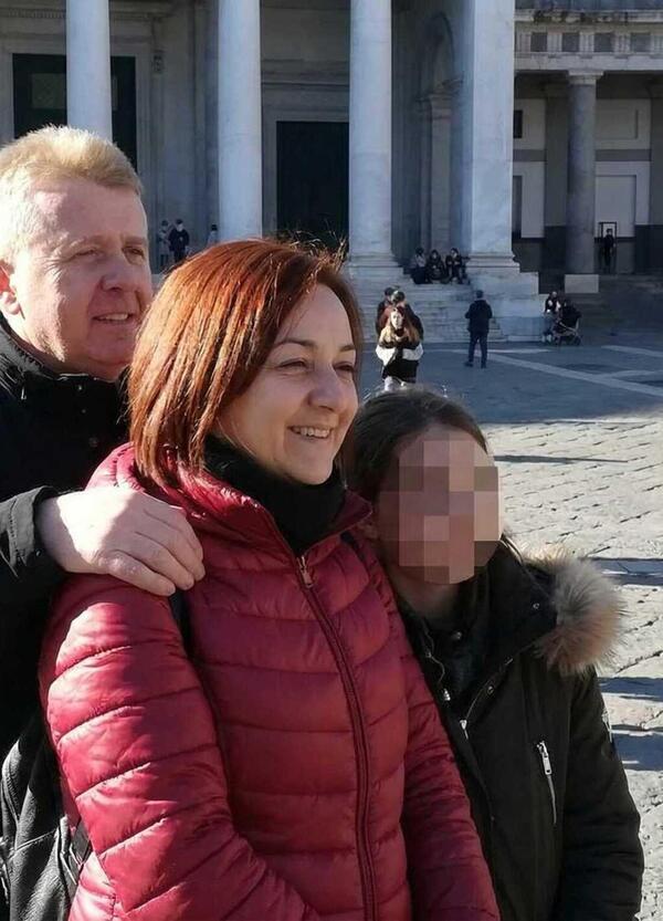 Mamma e figlia avvelenate a Natale: parenti in procura. La ricina in un cesto di Natale