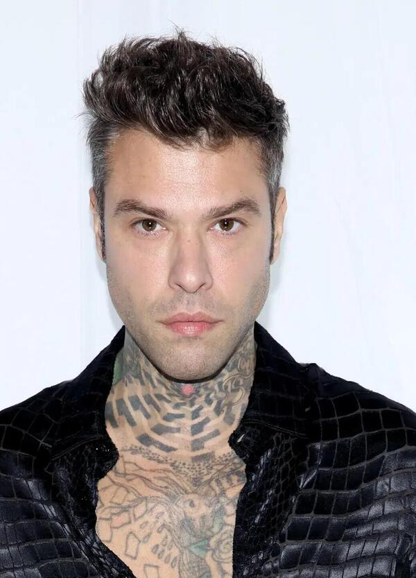 Fedez pap&agrave; per la terza volta, Giulia Honegger incinta. In arrivo una nuova serie family-friendly? (Forse s&igrave;, ma non era il sequel che si aspettavano)