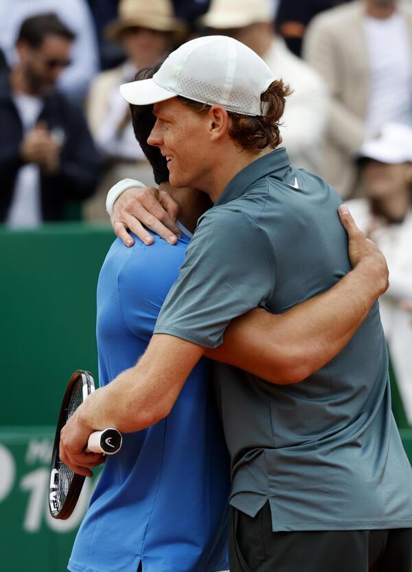 Ma davvero Jannik Sinner pu&ograve; gi&agrave; perdere il primo posto del ranking? Ecco perch&eacute; e dove potrebbe arrivare il controsorpasso di Alcaraz