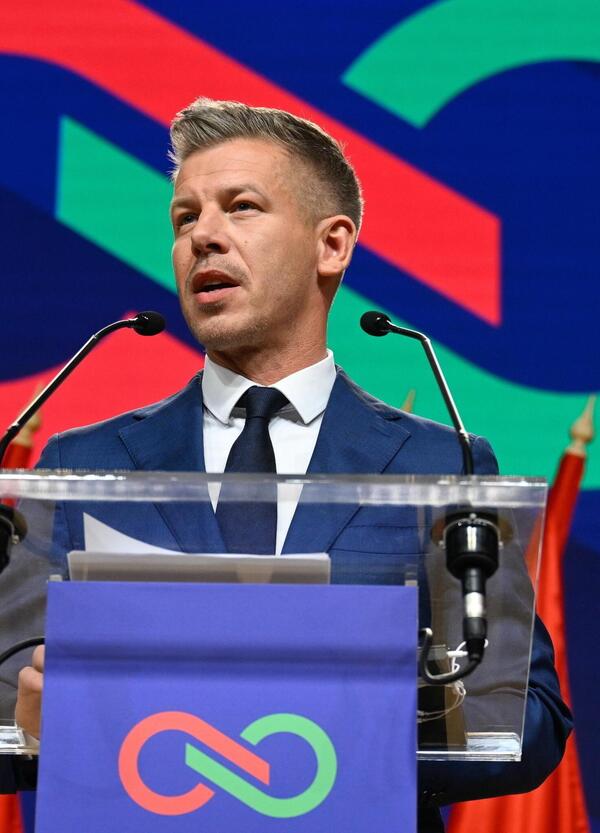 L&rsquo;Italia faccia come l&rsquo;Ungheria (e la Germania) e batta i sovranisti da destra