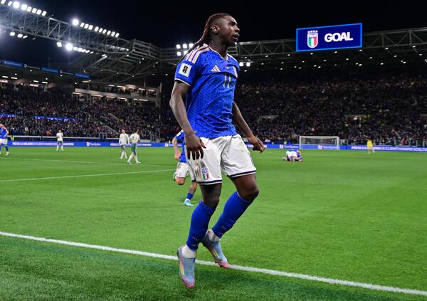 Ma lo avete visto lo scazzo fra il Pengwin e Moise Kean? L'attaccante lo &ldquo;minaccia&rdquo; su Instagram, il tipster pubblica tutto: "Sono questi i valori del calcio italiano?"