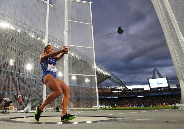 Silvia Salis, la falce e il martello (ma non quello che pensate). Com'era la sindaca di Genova nella sua vita da atleta? Le vittorie, l'accusa sui controlli antidoping e la strada gi&agrave; tracciata verso la politica