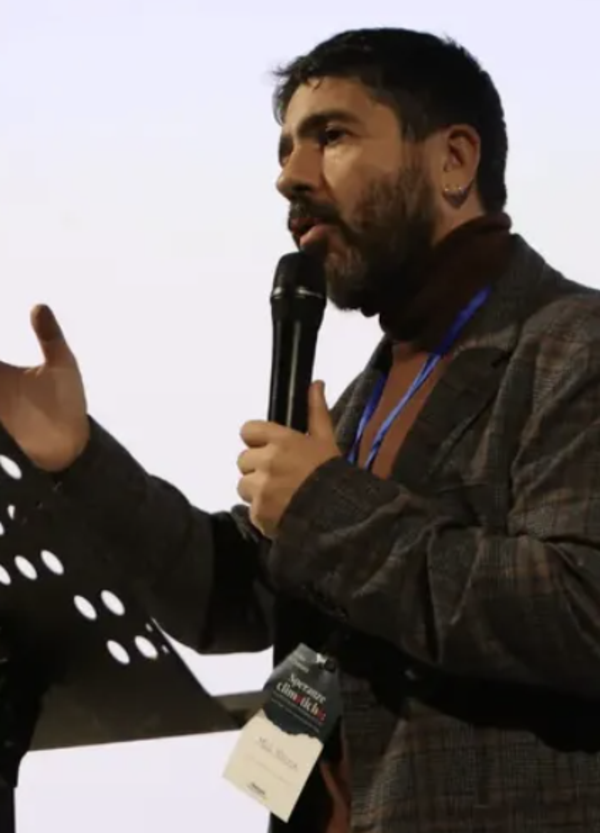 Il mondo criminale di Roma, tra ultras e narcos, minaccia il giornalista Nello Trocchia: &ldquo;Ce sentimo presto, infame&rdquo;, &ldquo;Lo sai che mori&rdquo;. I messaggi degli eredi di Diabolik e dei clan