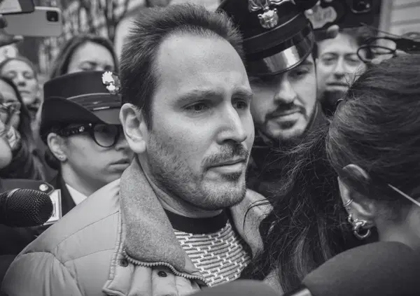 Delitto di Garlasco: Ignoto2, il &ldquo;taglio del bugiardo&rdquo; e i nuovi testimoni? Per Andrea Sempio, oltre la cautela c&rsquo;&egrave; pure il diritto. Cos&igrave; la difesa si prepara al rinvio a giudizio 