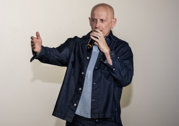 Lo sceneggiatore Stefano Sardo dallo Script Fest sull&rsquo;unicit&agrave; di ogni sguardo, la necessit&agrave; in una storia e la rappresentazione della violenza. E ricorda Libero De Rienzo: &ldquo;Talento non addomesticabile&rdquo;