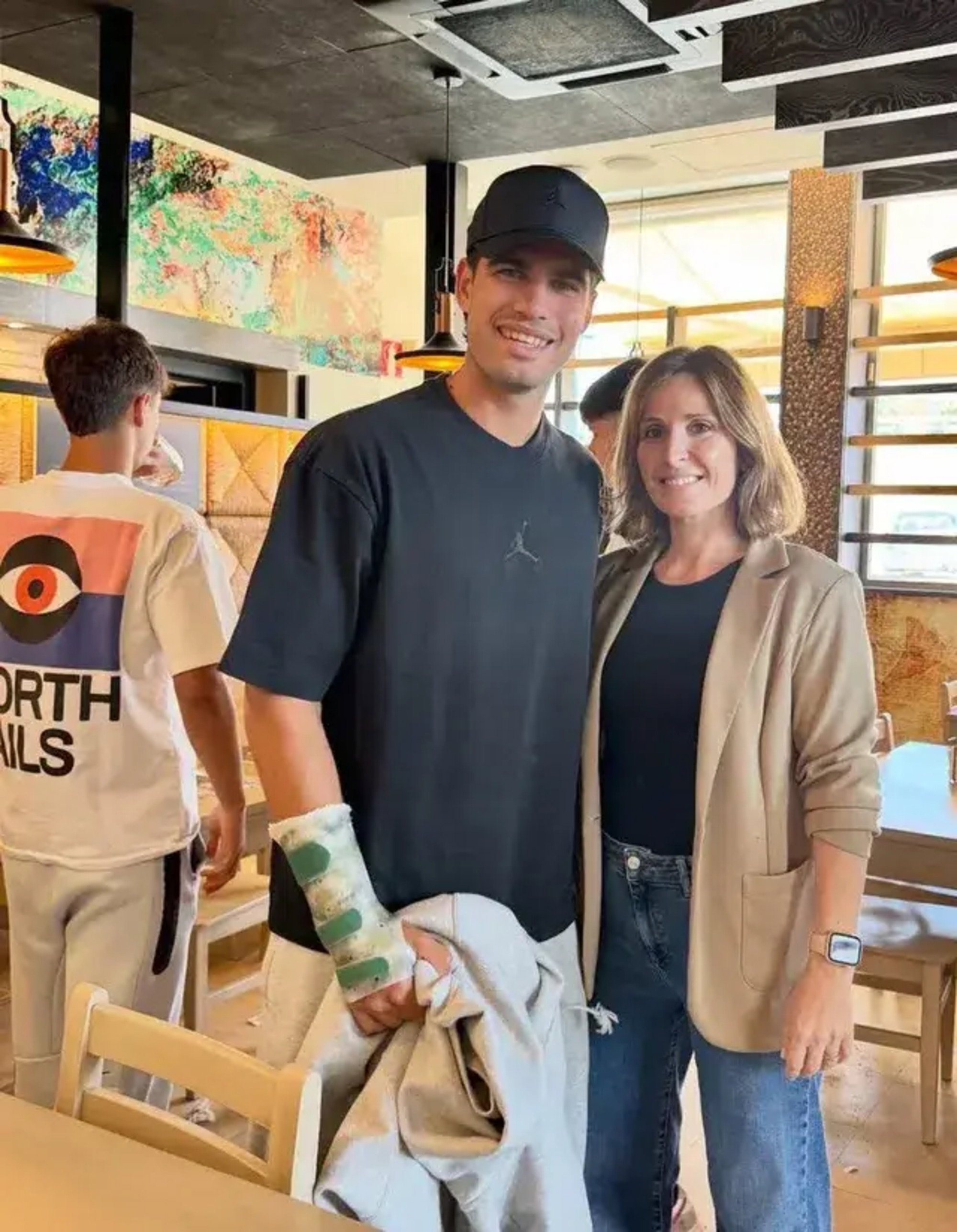 Carlos Alcaraz con il tutore