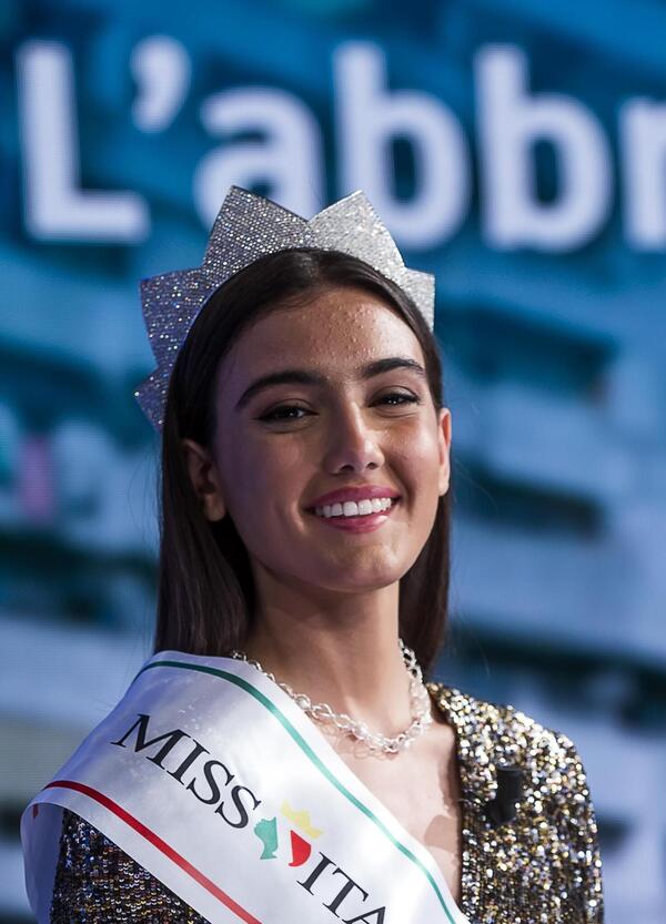 Zeudi Di Palma all'Isola dei Famosi? L'ex gieffina avrebbe gi&agrave; fatto il provino in gran segreto (mentre spunta l'ipotesi di far naufragare anche un 'figlio d'arte')